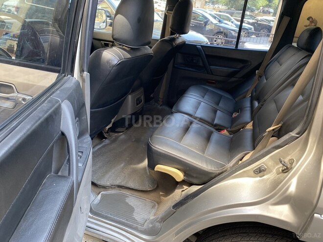 Mitsubishi Pajero 2003, 241,041 km - 3.0 l - Sumqayıt