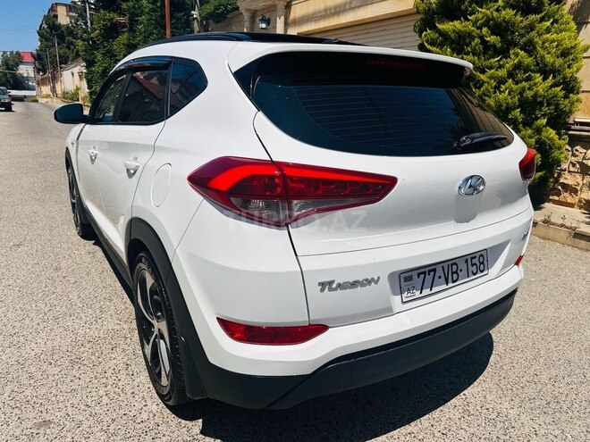 Hyundai Tucson-13