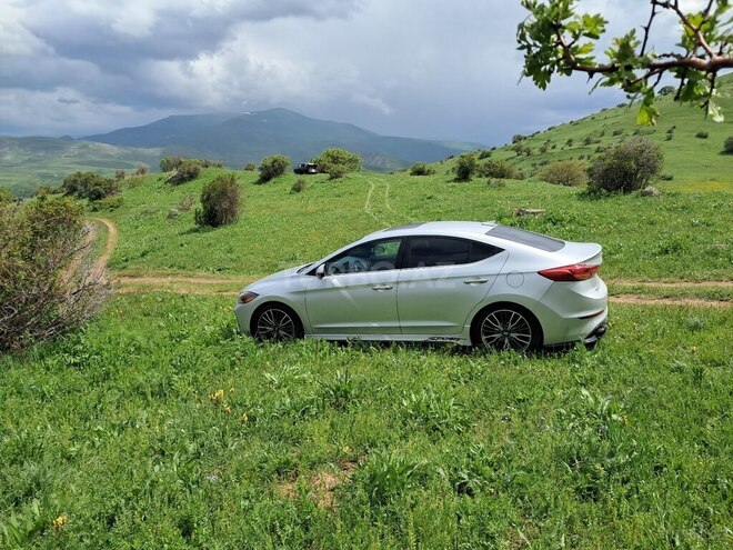 Hyundai Elantra 2017, 179 km - 1.6 л - Bakı