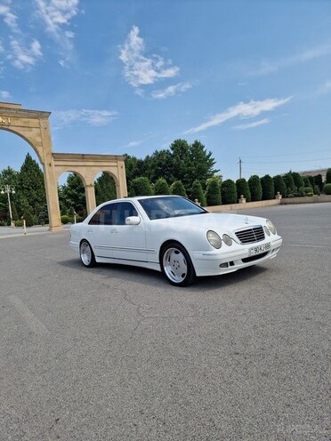 Mercedes E 320 2001, 390,000 km - 3.2 l - Bərdə