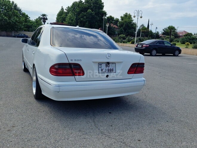 Mercedes E 320 2001, 390,000 km - 3.2 l - Bərdə