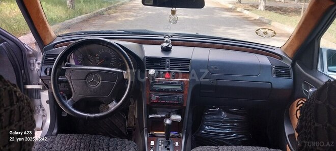 Mercedes C 200 1997, 384,888 km - 2.0 l - Salyan