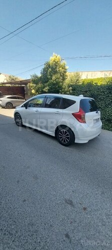 Nissan Note-7