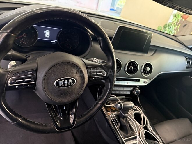 Kia Stinger-17