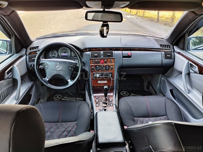 Mercedes E 240 1999, 100,000 km - 2.4 l - Masallı