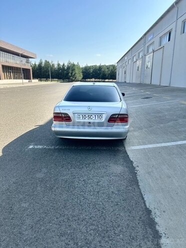 Mercedes E 240 2000, 255,007 km - 2.4 l - Masallı