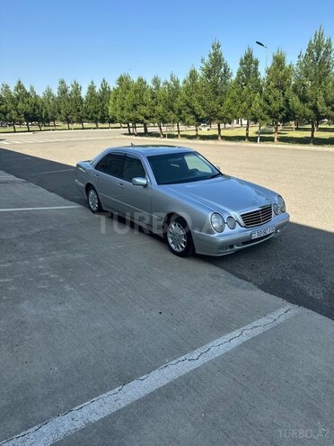 Mercedes E 240 2000, 255,007 km - 2.4 l - Masallı