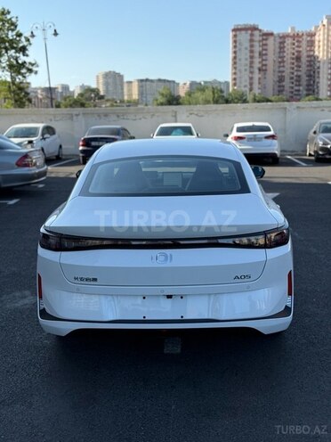Changan Qiyuan A05 2025, 0 km - 1.5 л - Bakı