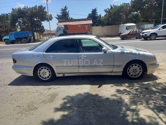 Mercedes E 270 2000, 500,000 km - 2.7 l - Bakı