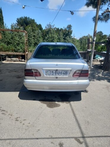 Mercedes E 270 2000, 500,000 km - 2.7 l - Bakı