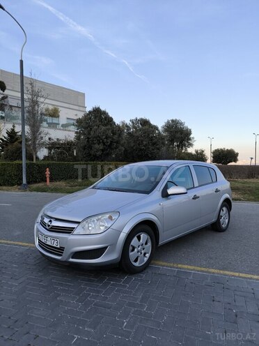 Opel Astra 2010, 190,000 km - 1.4 l - Bakı