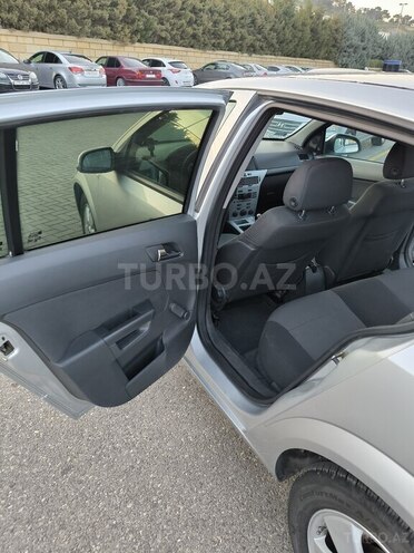Opel Astra 2010, 190,000 km - 1.4 l - Bakı