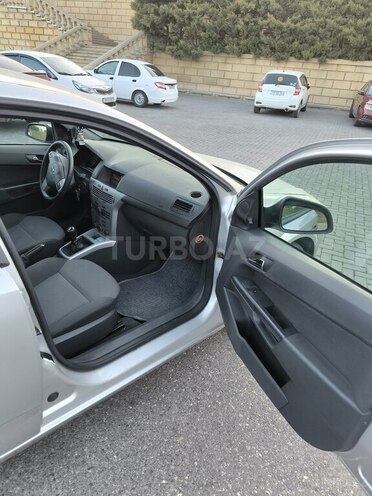 Opel Astra 2010, 190,000 km - 1.4 l - Bakı