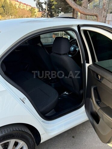 Skoda Rapid 2021, 190,000 km - 1.6 l - Bakı