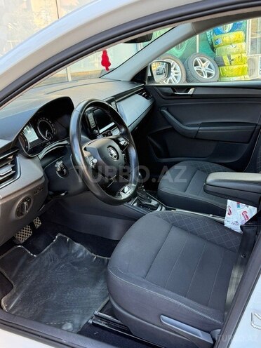 Skoda Rapid 2021, 190,000 km - 1.6 l - Bakı