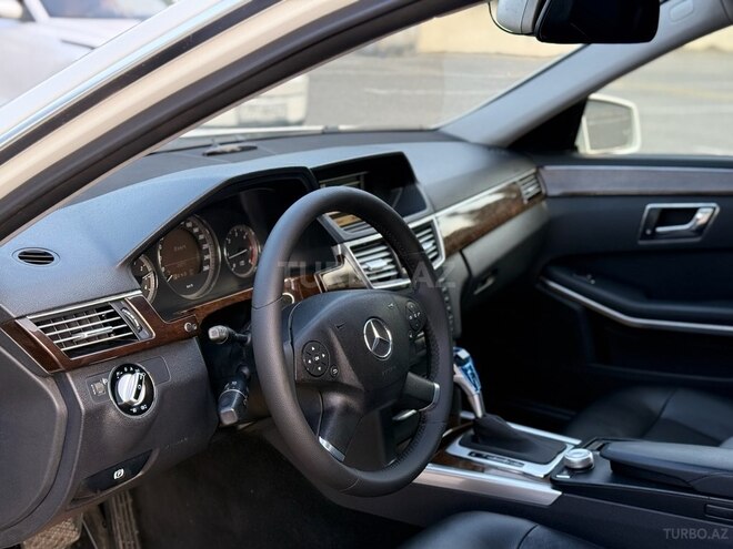 Mercedes E 220 d 2009, 290,000 km - 2.2 l - Bakı