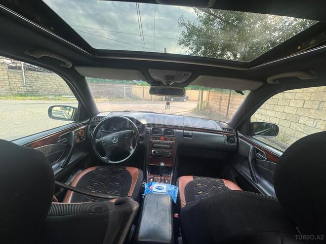 Mercedes E 270 1999, 258,096 km - 2.7 l - İmişli