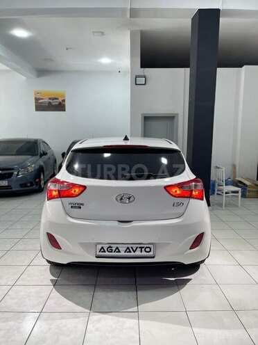 Hyundai i30-8