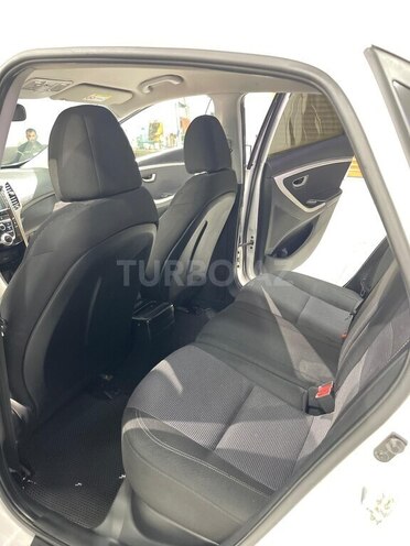 Hyundai i30-12
