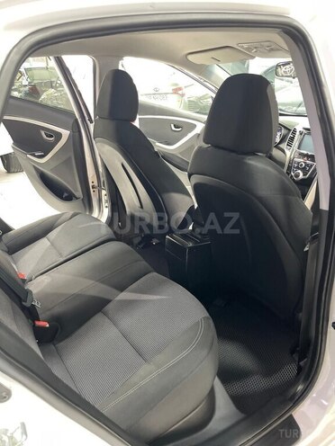 Hyundai i30-13