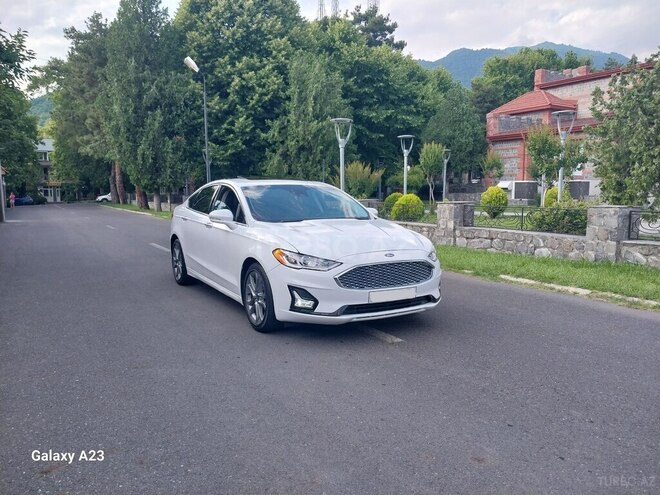 Ford Fusion (North America) 2019, 154,121 km - 1.5 l - Qax