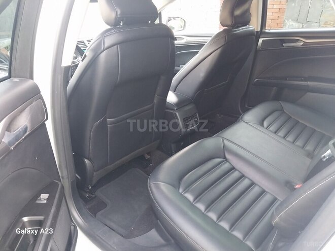Ford Fusion (North America) 2019, 154,121 km - 1.5 l - Qax