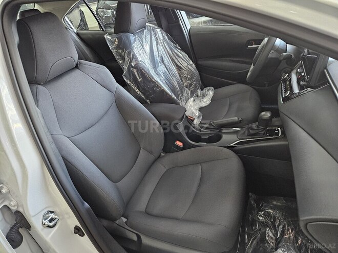 Toyota Corolla-10