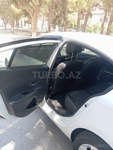 Renault Fluence 2013, 220,000 km - 2.0 l - Sumqayıt