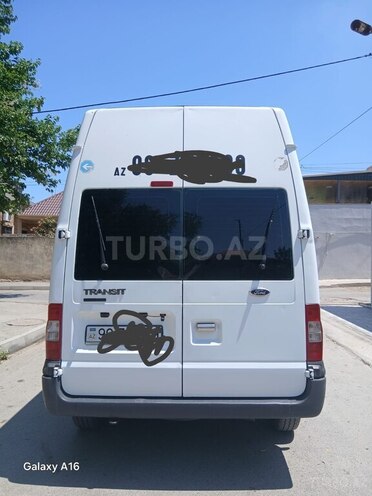 Ford Transit-2