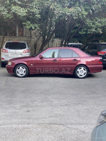 Mercedes C 200 1995, 212,150 km - 2.0 l - Bakı