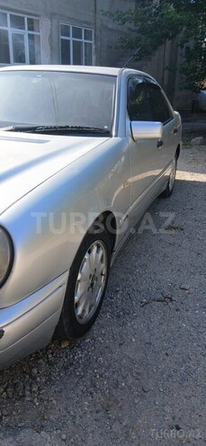 Mercedes E 220 d 1998, 450,000 km - 2.2 л - Bakı