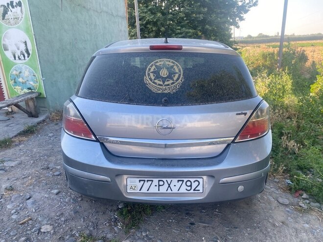 Opel Astra 2009, 255,555 km - 1.4 l - Bərdə