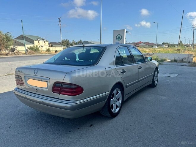 Mercedes E 240 1999, 207,145 km - 2.4 l - Bakı