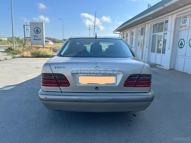 Mercedes E 240 1999, 207,145 km - 2.4 l - Bakı