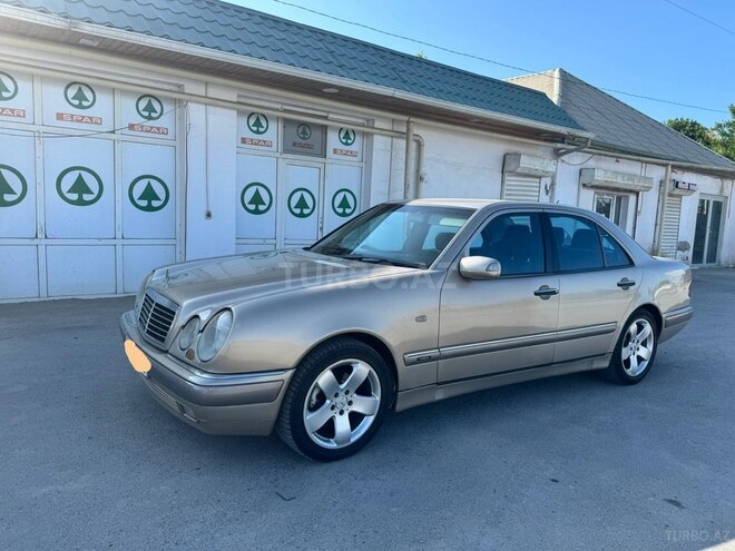 Mercedes E 240 1999, 207,145 km - 2.4 l - Bakı