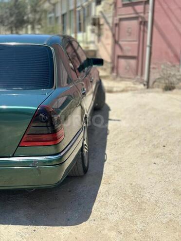 Mercedes C 220 d 1994, 523,568 km - 2.2 l - Bakı