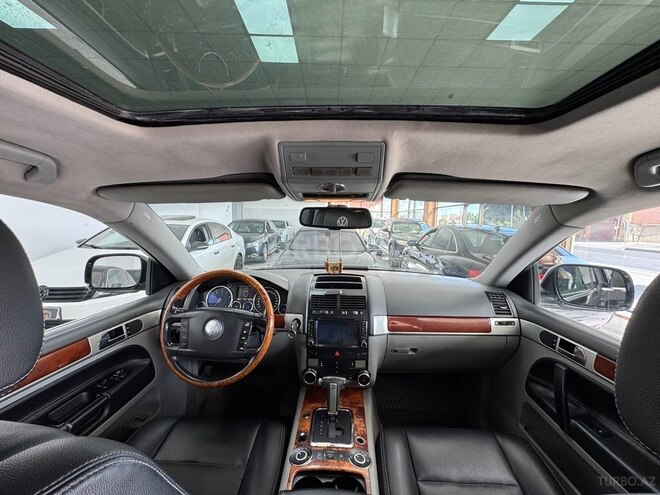 Volkswagen Touareg-15