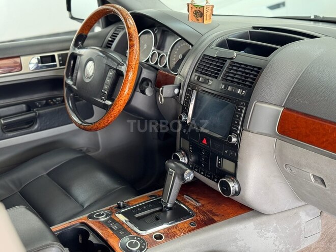 Volkswagen Touareg-14
