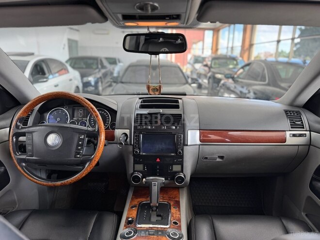 Volkswagen Touareg-17