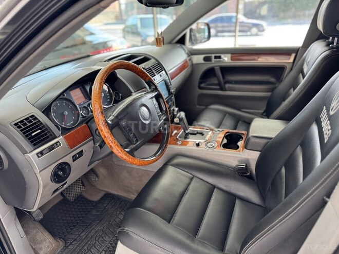Volkswagen Touareg-23