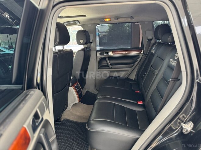 Volkswagen Touareg-18