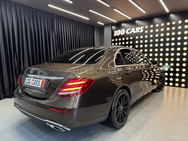 Mercedes E 220 d 2016, 121,000 km - 2.0 l - Bakı