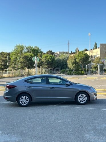 Hyundai Elantra 2019, 108,080 km - 2.0 л - Bakı