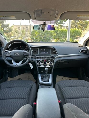 Hyundai Elantra 2019, 108,080 km - 2.0 л - Bakı