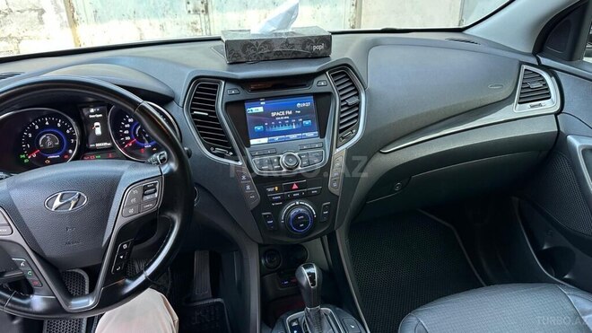 Hyundai Santa Fe-8