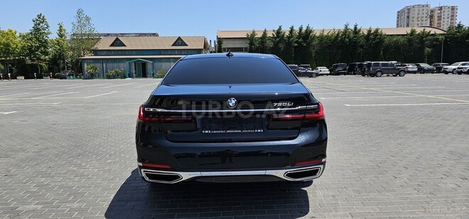 BMW 750 2019, 111,000 km - 4.4 l - Bakı