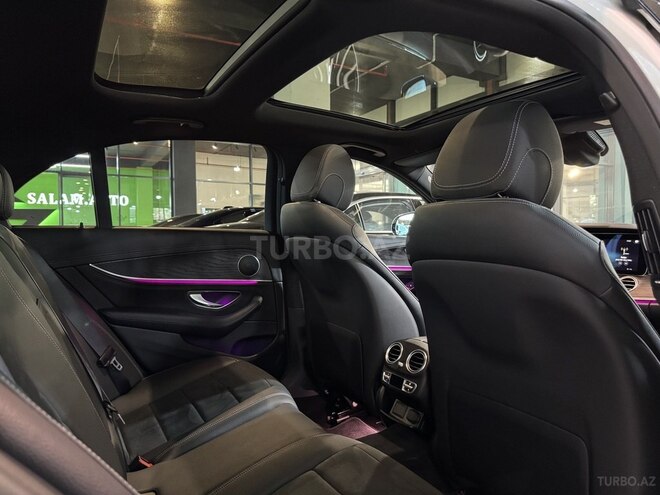 Mercedes E 300 de-14