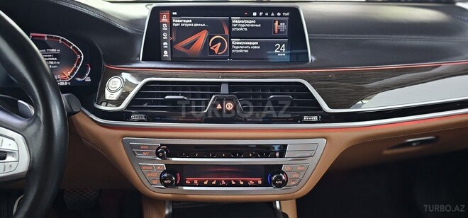 BMW 750 2019, 111,000 km - 4.4 l - Bakı