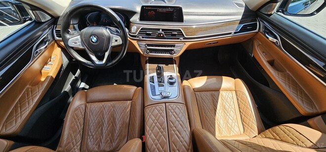 BMW 750 2019, 111,000 km - 4.4 l - Bakı