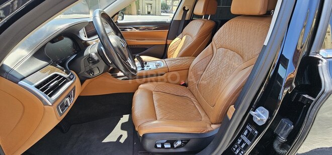BMW 750 2019, 111,000 km - 4.4 l - Bakı